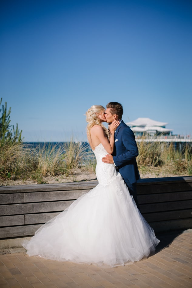 Elegante Hochzeitsbilder im Wolkenlos am Timmendorfer Strand in Lübeck